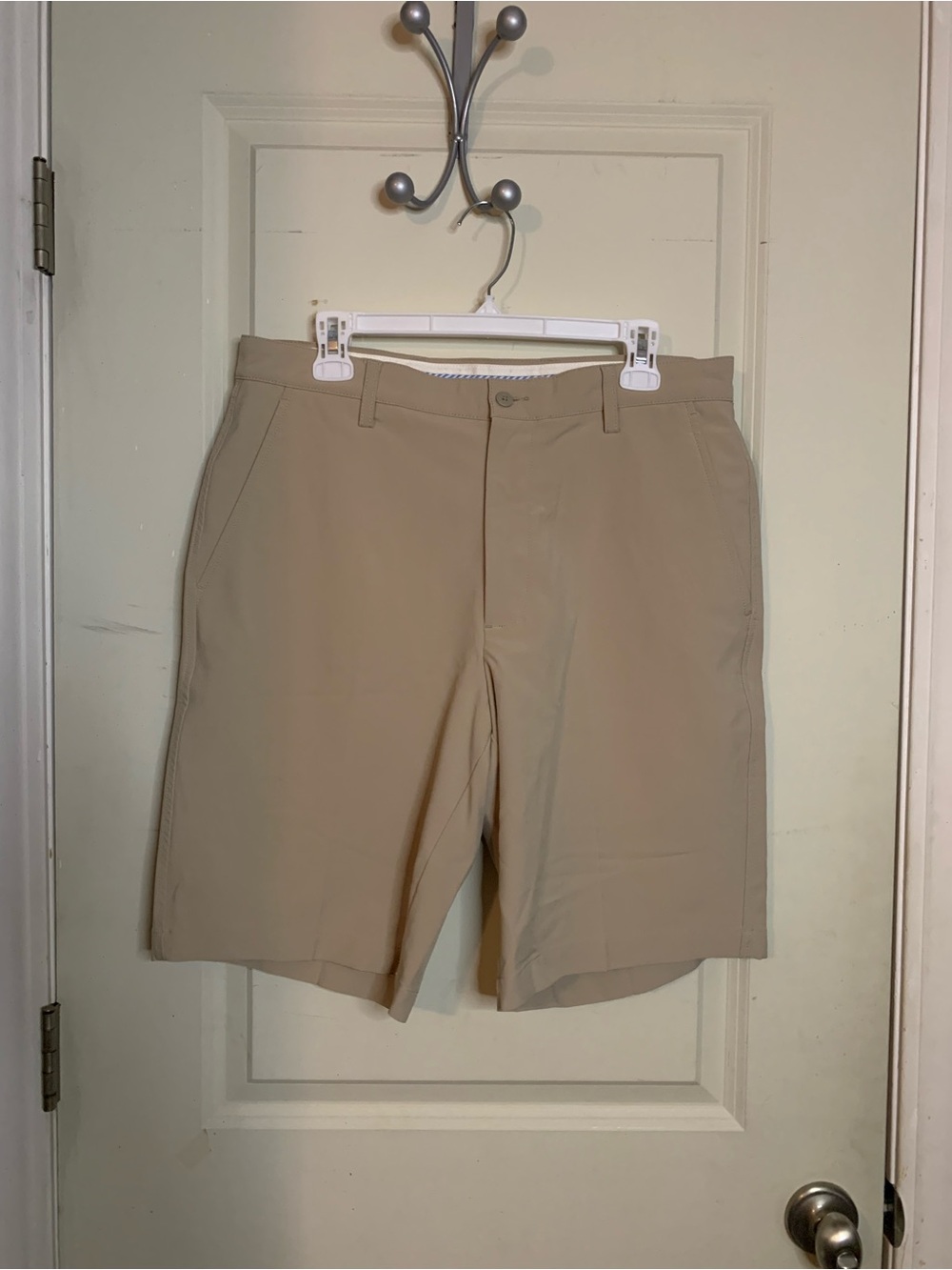 Men's Khaki Tan Performance Golf Athletic Shorts Size 33